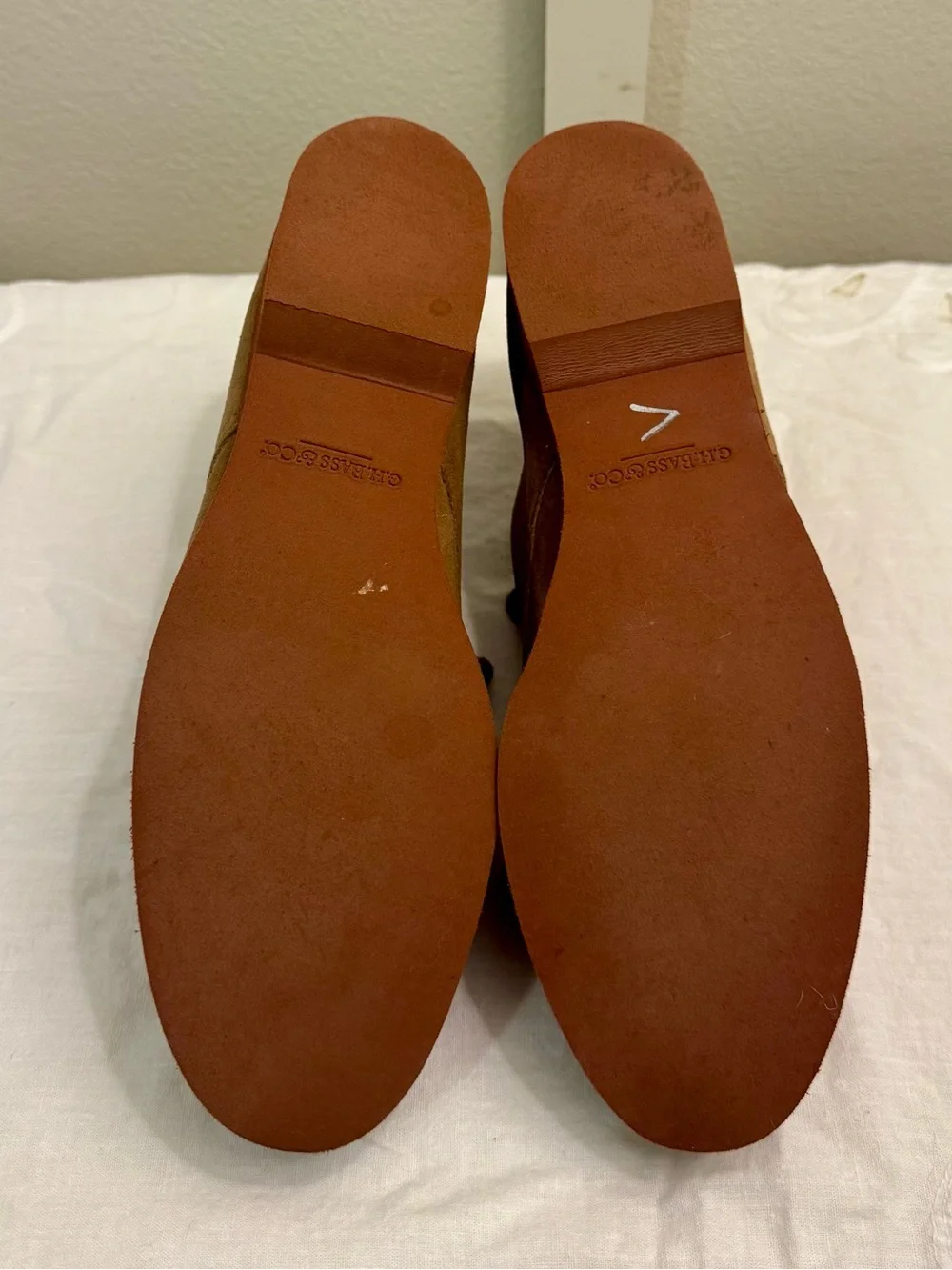 Bass Women's Suede Lace-Up Flats - Light Brown